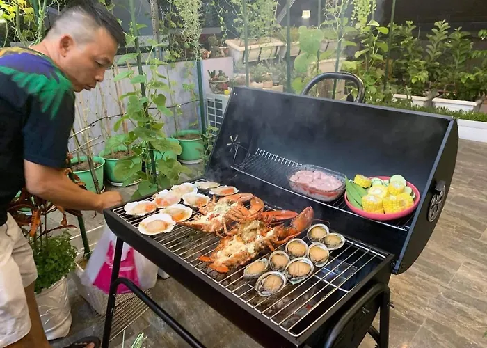 Gio Chieu Homestay - Riverside & Swimming Pool