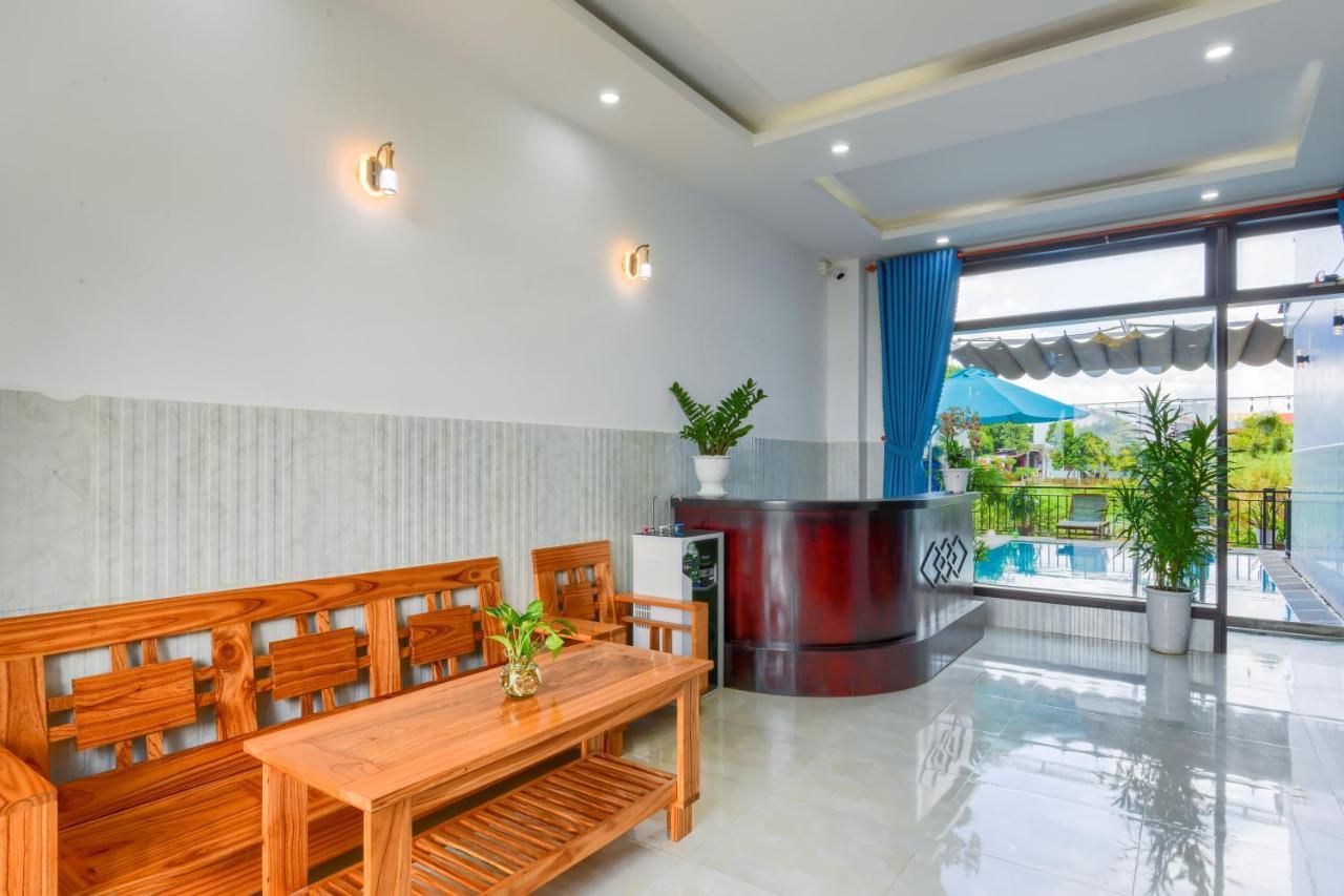 Homestay Gio Chieu - Riverside & Swimming Pool