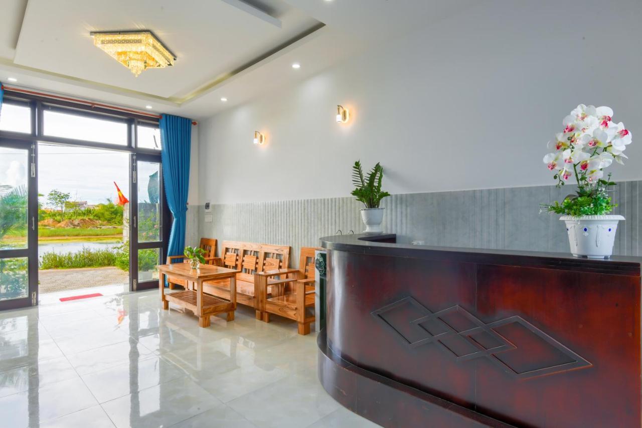 Gio Chieu - Riverside & Swimming Pool Homestay